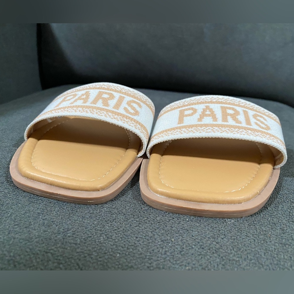 ⭐️NEW Wild Diva Lounge Flat Sandals for Women Comfortable Slip On Slide Sandals - Picture 5 of 15